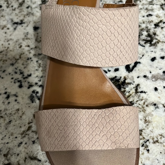 Franco Sarto Block Heel - Picture 5 of 5